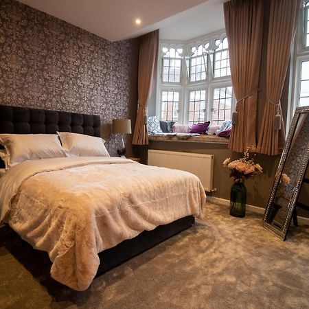 The Most Central Apartment In Canterbury Stunning Interiors, Fully Equipped, City Views And Free Wifi! מראה חיצוני תמונה